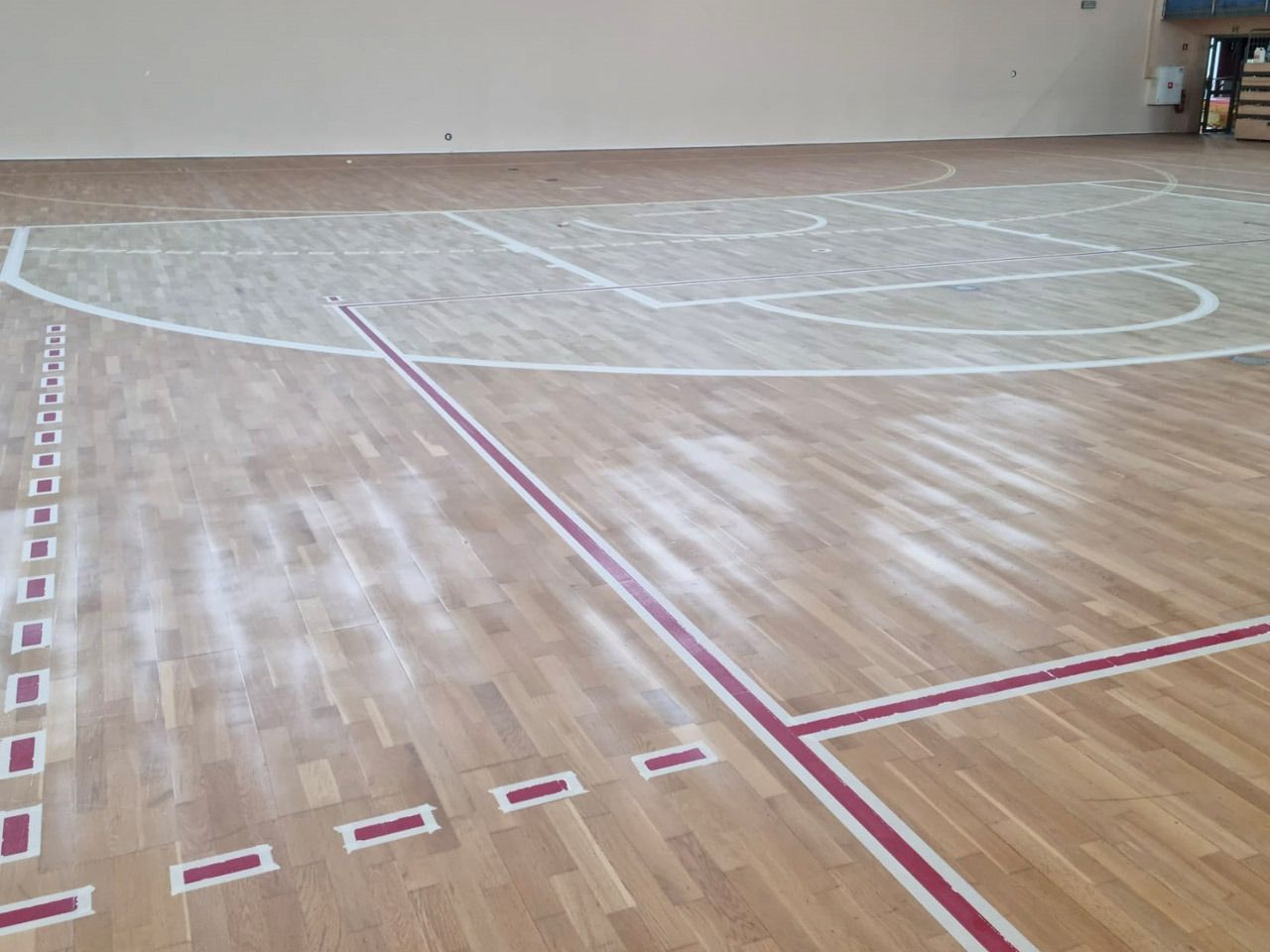 Realizacja Perfekt Parkiet – drewniana podłoga w obiekcie użytkowym, zdjęcie 19